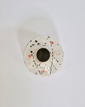 Carica l'immagine nel visualizzatore di Gallery, Elisa Ceramics Pollock Flower Vase Above