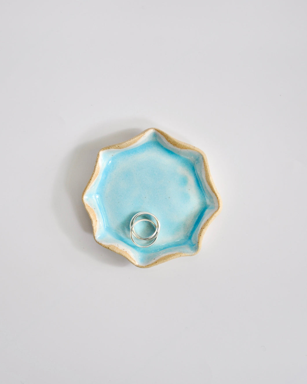 Elisa Ceramics White Jewelry Plate