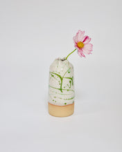 Load image into Gallery viewer, Elisa Ceramics Green Starfish Flower Vase
