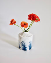 Load image into Gallery viewer, Elisa Ceramics Kanagawa Flower Vase
