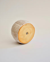Load image into Gallery viewer, Elisa Ceramics Linen Planter bottom
