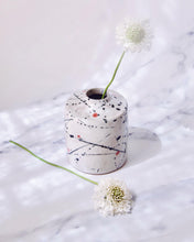 Load image into Gallery viewer, Elisa Ceramics Pollok Vase
