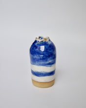 Load image into Gallery viewer, Elisa Ceramics Starry Night Starfish Vase front
