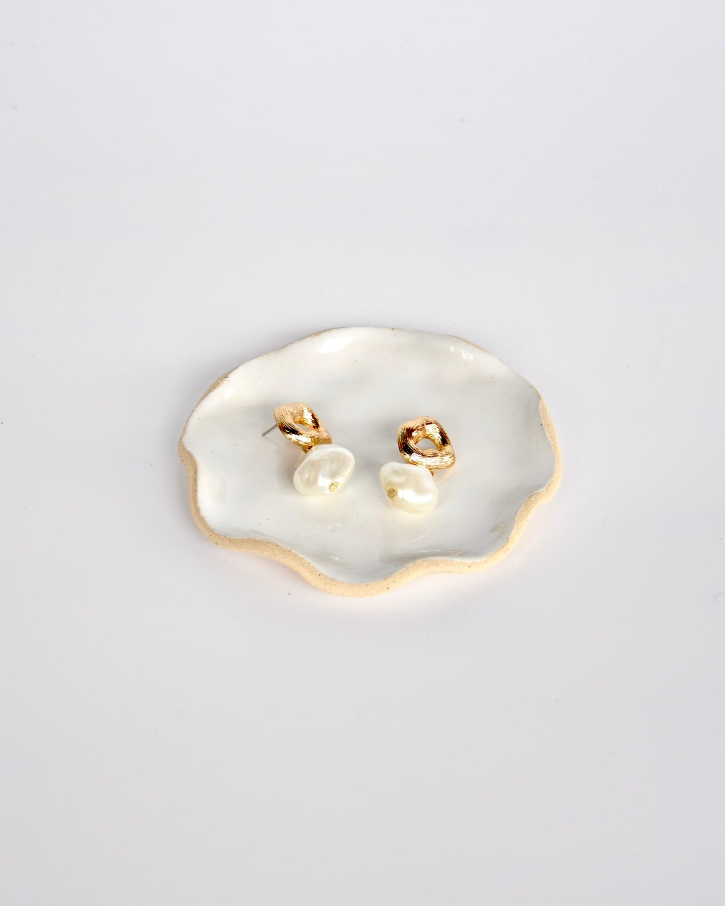 Elisa Ceramics White Jewellery Plate