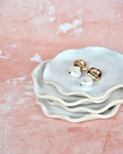 Load image into Gallery viewer, Elisa Ceramics White Jewellery Plate
